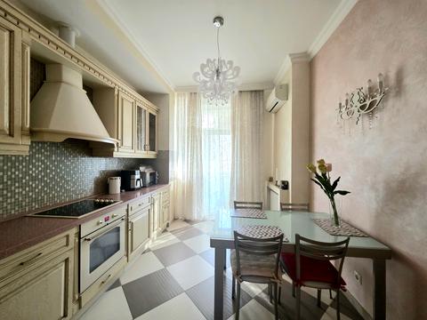 квартира за адресою Євгена Коновальця вул. (Щорса), 32-Б