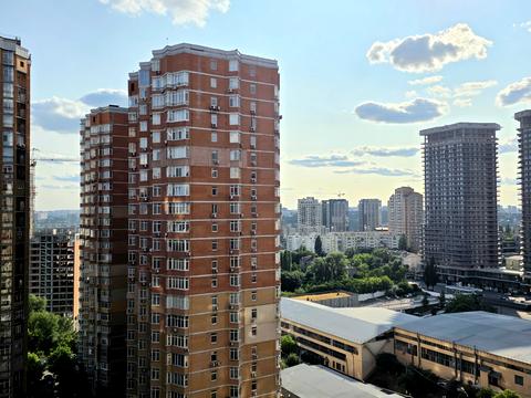 квартира за адресою Євгена Коновальця вул. (Щорса), 32-Б