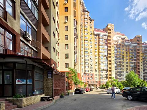 квартира за адресою Євгена Коновальця вул. (Щорса), 32-Б