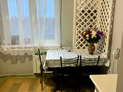 квартира за адресою Соборності вул. (40 років Жовтня), 53