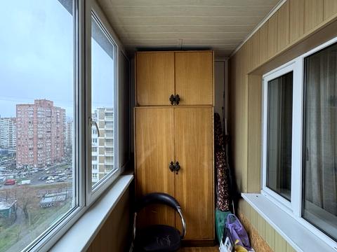 квартира за адресою Анни Ахматової вул., 6