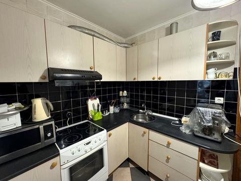 квартира за адресою Анни Ахматової вул., 6