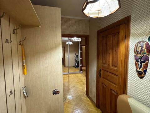 квартира за адресою Анни Ахматової вул., 6