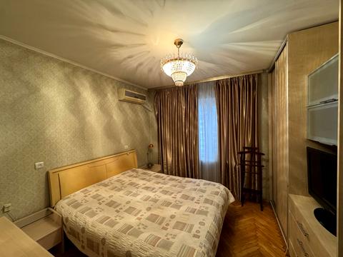 квартира за адресою Анни Ахматової вул., 6