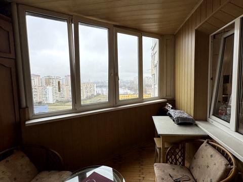 квартира за адресою Анни Ахматової вул., 6