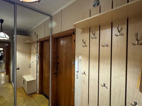 квартира за адресою Анни Ахматової вул., 6