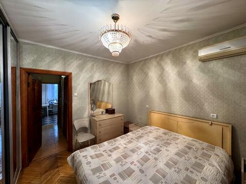 квартира за адресою Анни Ахматової вул., 6