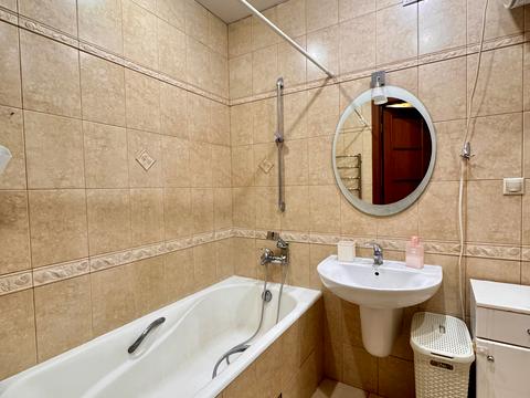 квартира за адресою Київ, Інститутська вул., 18