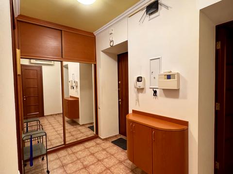 квартира за адресою Київ, Інститутська вул., 18