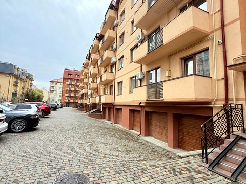 квартира за адресою Олександра Хіри вул., 111