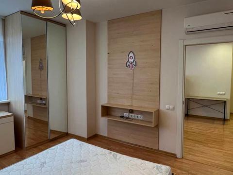 квартира за адресою Феодосійська вул., 3-В