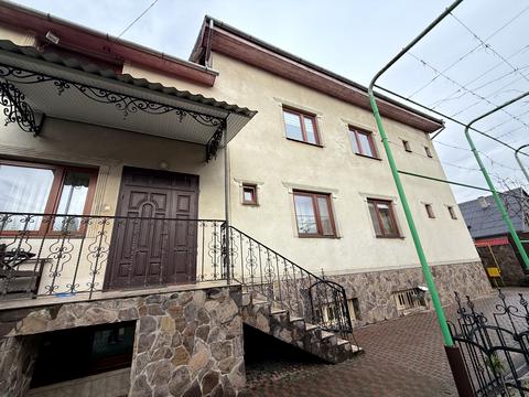 дом по адресу Лозовая ул.