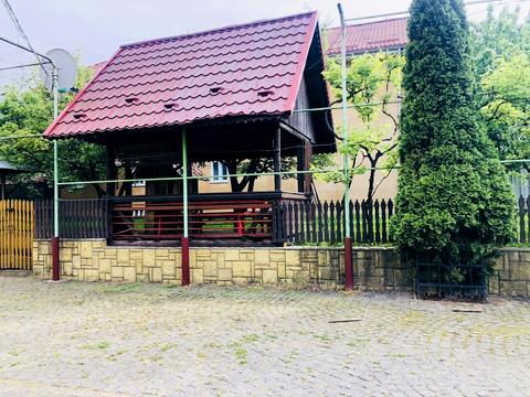 дом по адресу Лозовая ул.