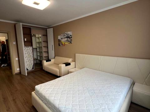 квартира по адресу Драгоманова ул., 12-А