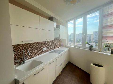 квартира по адресу Драгоманова ул., 12-А