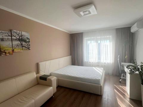 квартира по адресу Драгоманова ул., 12-А