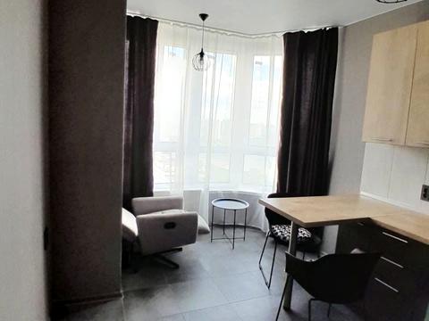 квартира за адресою Дніпровська набережна вул., 17-К