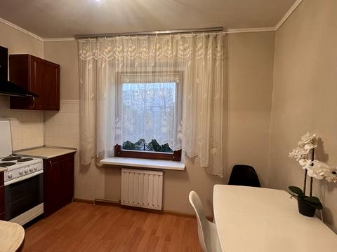 квартира за адресою Срібнокільська вул., 14