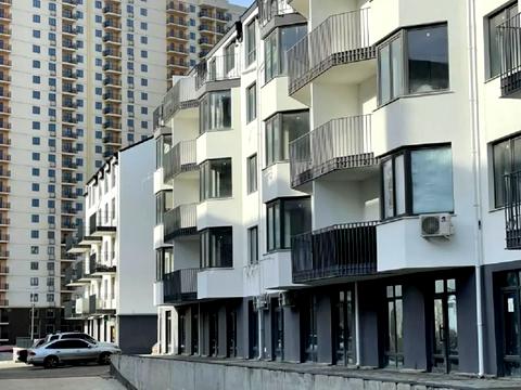 комерційна за адресою Академіка Сахарова вул., (Будинок 1)