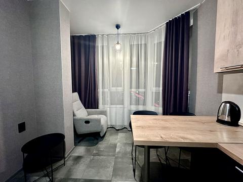 квартира за адресою Дніпровська набережна вул., 17-К