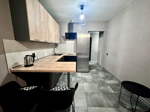 квартира за адресою Дніпровська набережна вул., 17-К