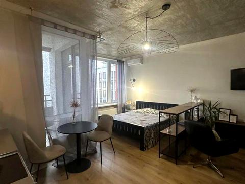 квартира за адресою Дніпровська набережна вул., 18-Б