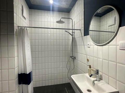 квартира за адресою Дніпровська набережна вул., 18-Б