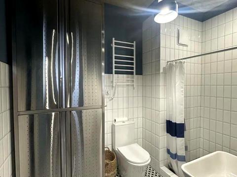 квартира за адресою Дніпровська набережна вул., 18-Б