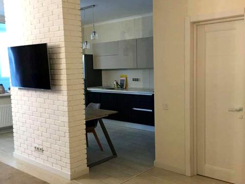 квартира за адресою Київ, Драгоманова вул., 2