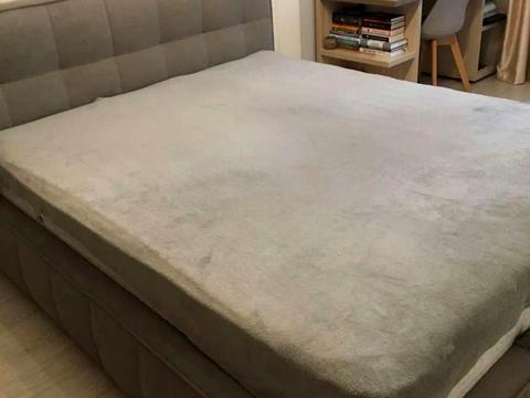 квартира за адресою Київ, Драгоманова вул., 2