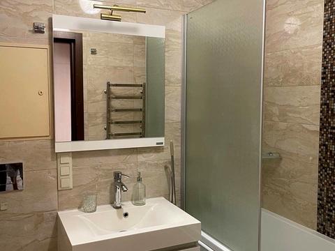 квартира за адресою Раїси Окіпної вул., 10-Б