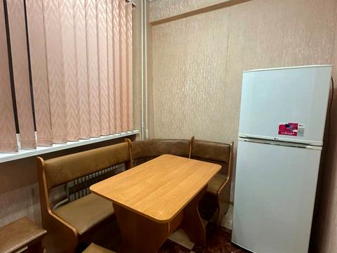 квартира за адресою Металургів просп., 12