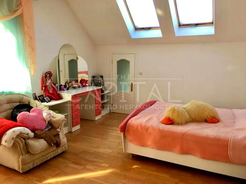 будинок за адресою с. Лісники, Виноградна вул.