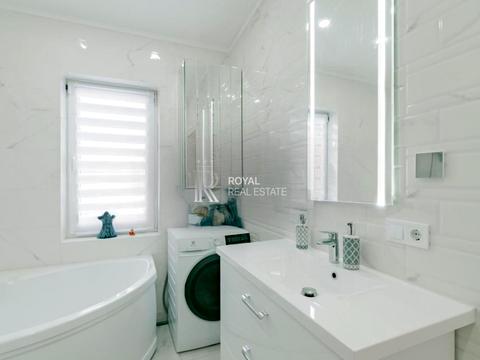 будинок за адресою набережна, 1