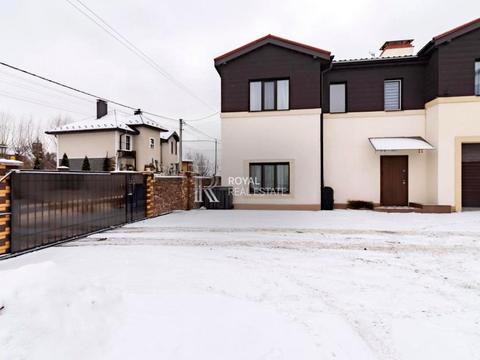 будинок за адресою набережна, 1