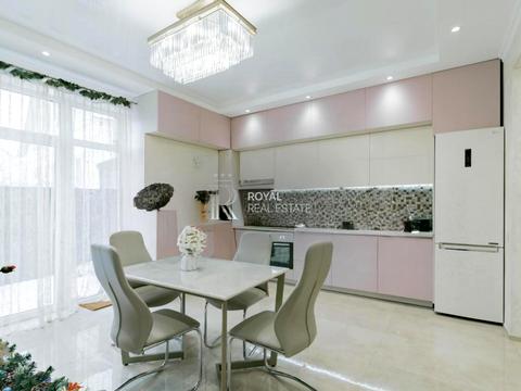 будинок за адресою набережна, 1