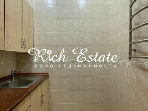 комерційна за адресою Богдана Хмельницького вул., 47