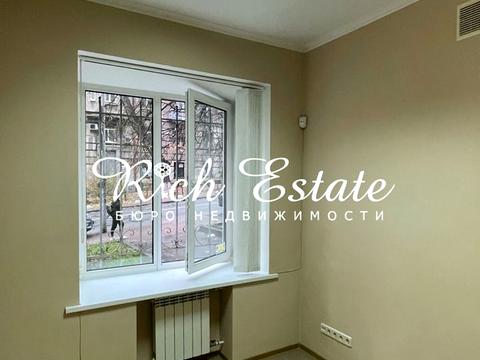 комерційна за адресою Богдана Хмельницького вул., 47