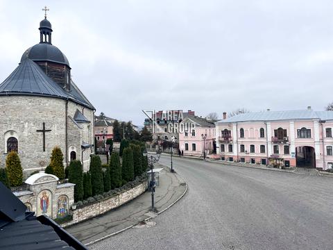 квартира за адресою Зарванська вул., 7