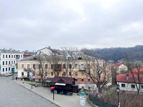 квартира за адресою Зарванська вул., 7