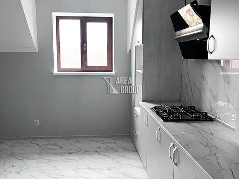 квартира за адресою Зарванська вул., 7