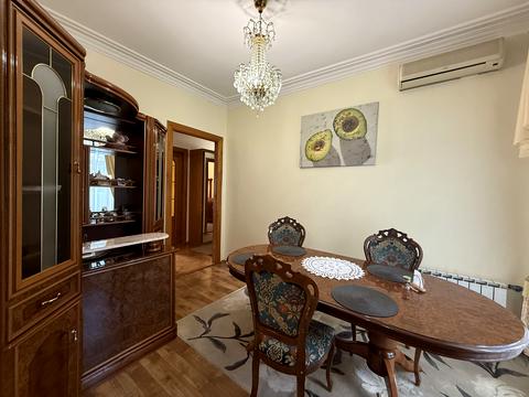 квартира за адресою Хрещатик вул. (Kreschatic), 21