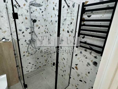 будинок за адресою Квітнева