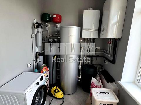 будинок за адресою Квітнева