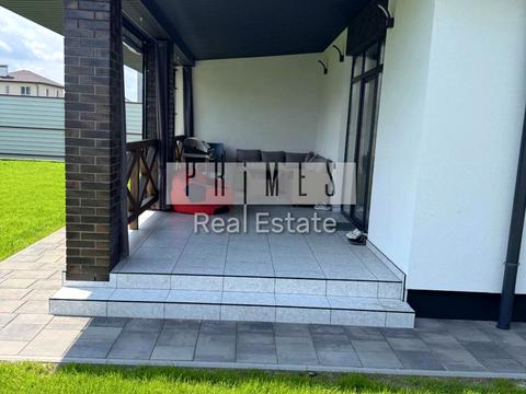 будинок за адресою Квітнева