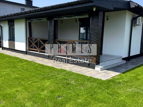 будинок за адресою Квітнева