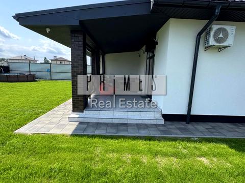 будинок за адресою Квітнева