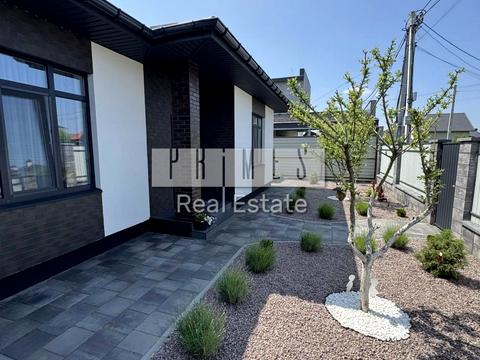 будинок за адресою Квітнева