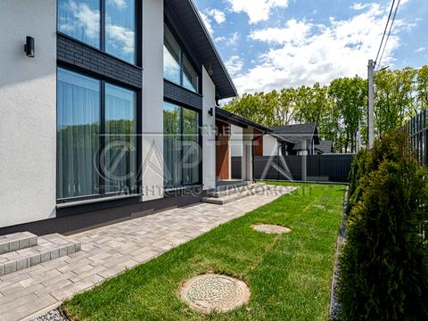 будинок за адресою с. Крюківщина, Привітна