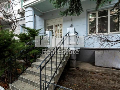 комерційна за адресою Дарвіна вул., 5